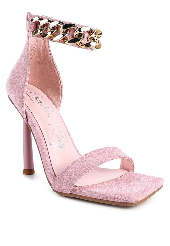 Sandals with Metallic Chain