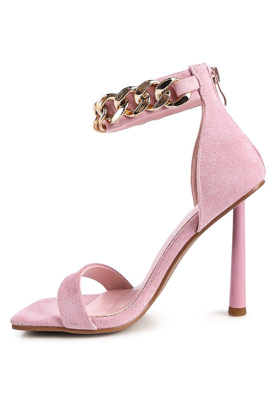Sandals with Metallic Chain