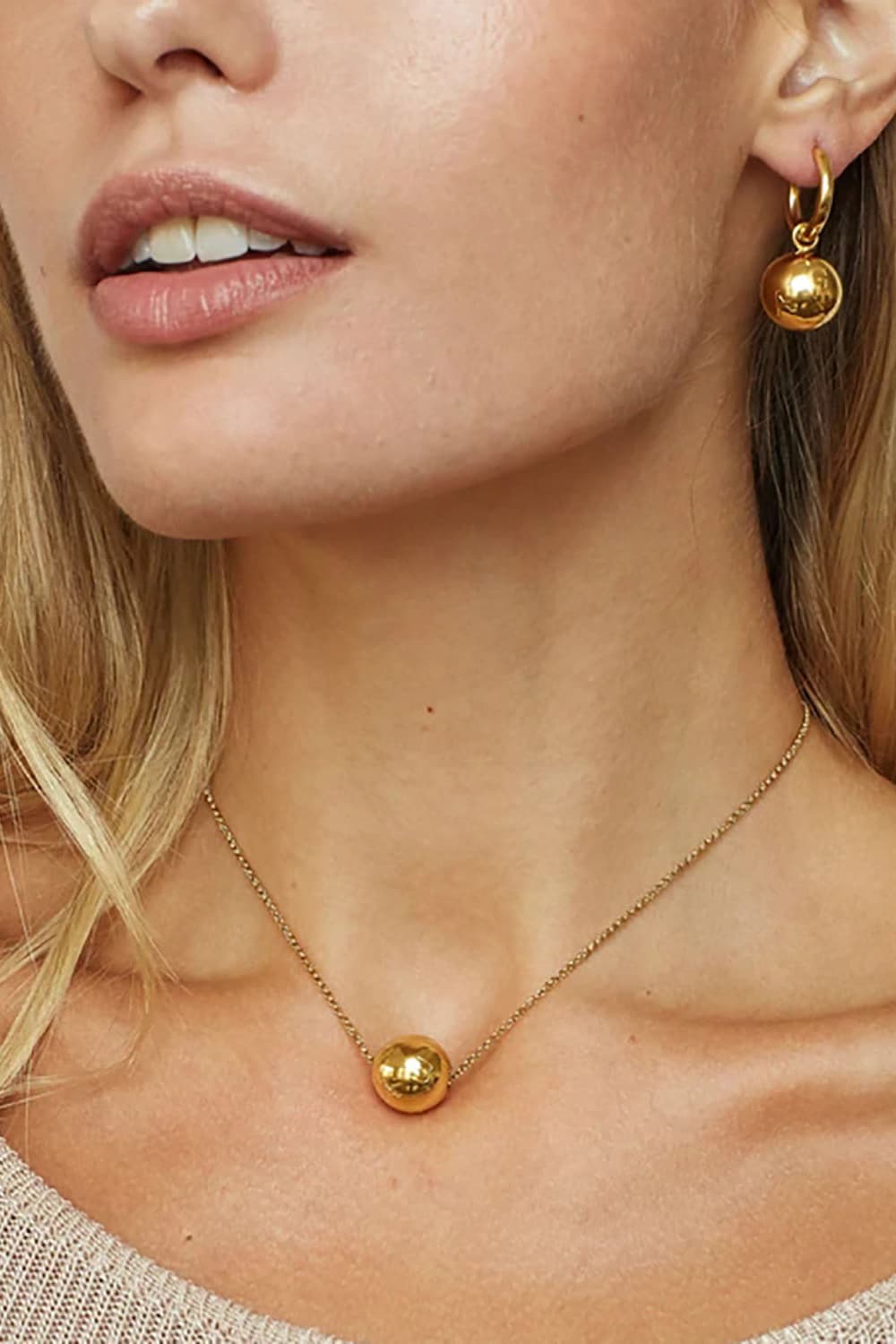 18K Gold-Plated Round Shape Pendant Necklace - alternate necklace view