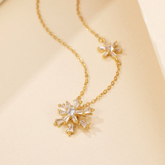 Snowflake Pendant Necklace in Silver - women's pendant necklace