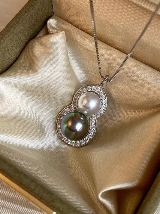Gourd Pendant Necklace in Gold - women's pendant necklace
