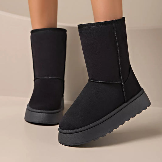 Round-Toe Platform Boots in Black - women's platform boots