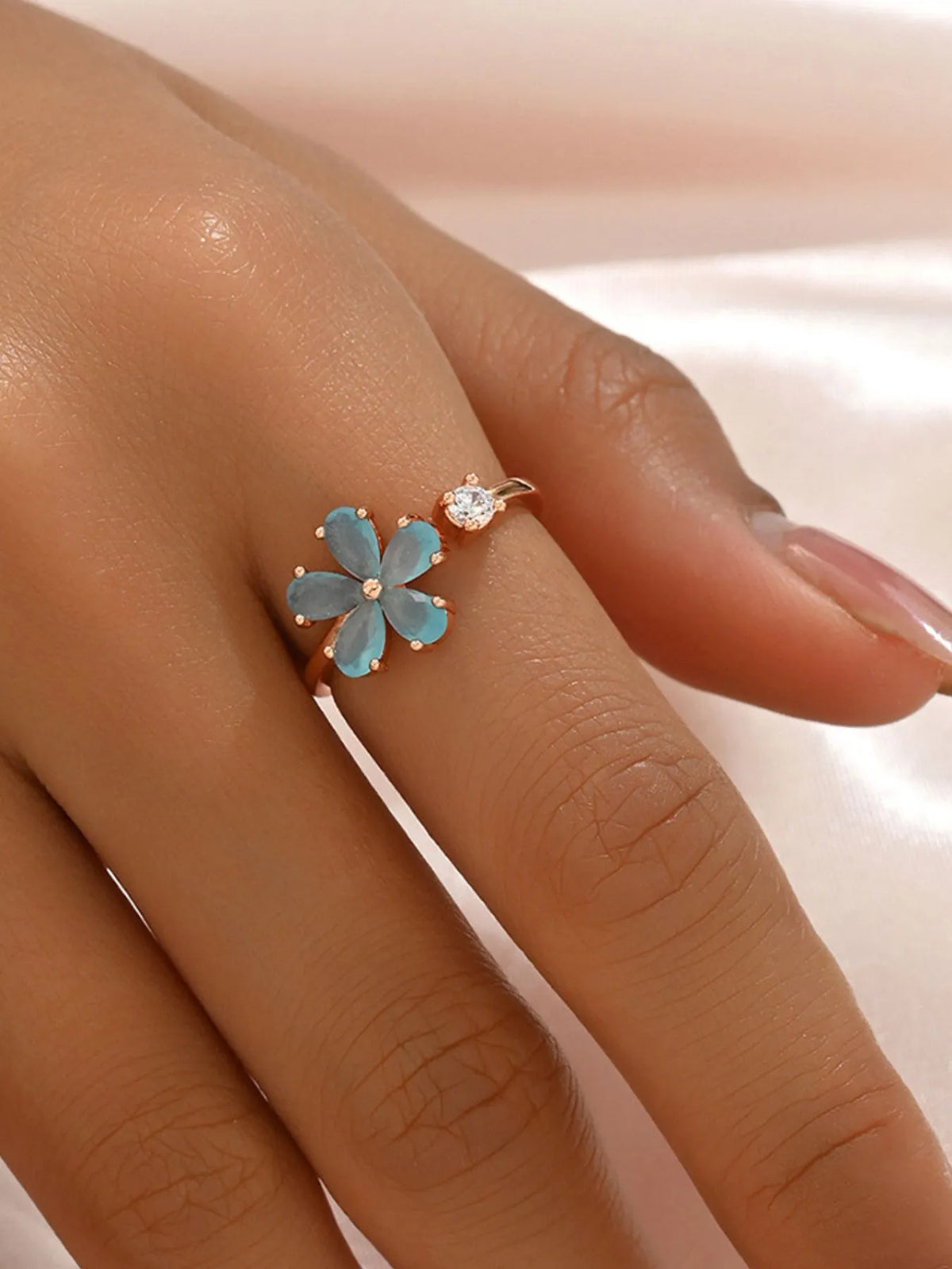 18K Gold-Plated Stainless Steel Zircon Flower Ring - alternate ring view