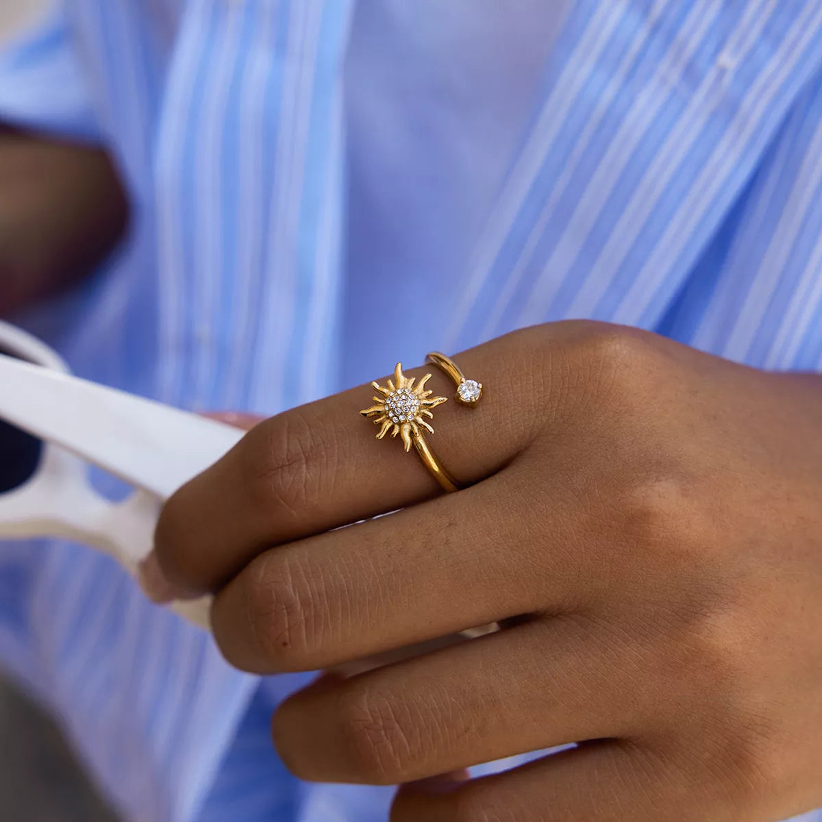 18K Gold-Plated Zircon Sun Bypass Ring - alternate ring view