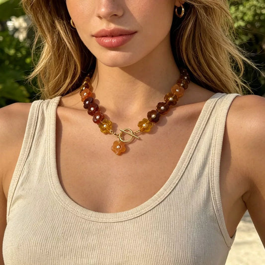 Retro Resin Flower Charm Necklace in Yx1350/gold - women's necklace