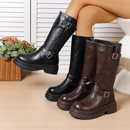 Round-Toe Platform Boots in Black - women's platform boots