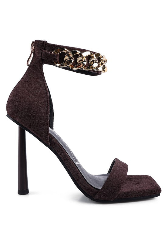 Sandals with Metallic Chain