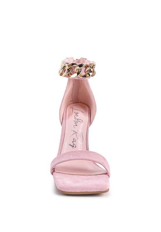 Sandals with Metallic Chain