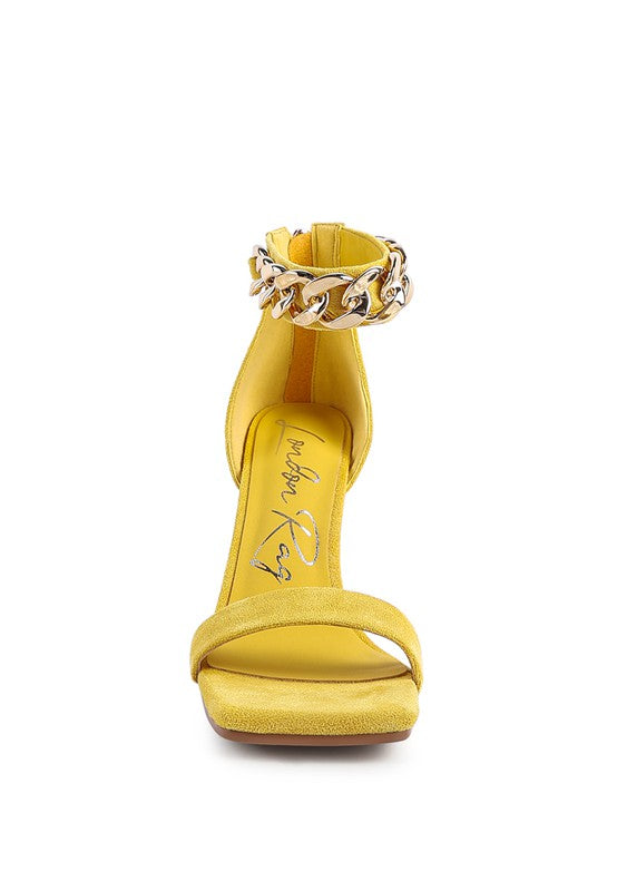 Sandals with Metallic Chain