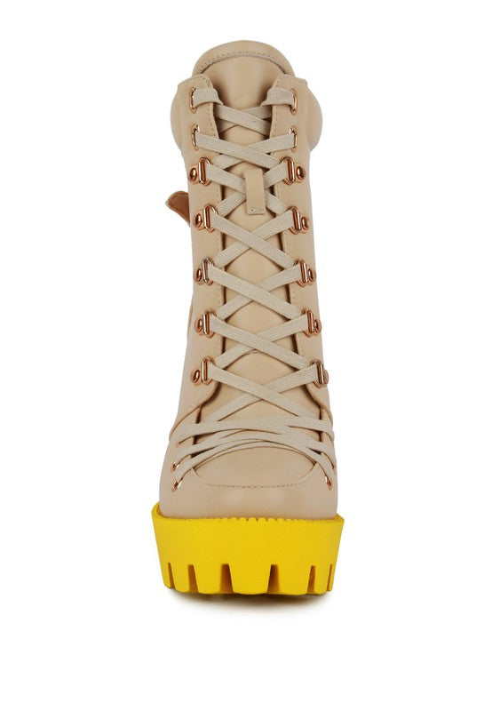 Collared Contrast Boots