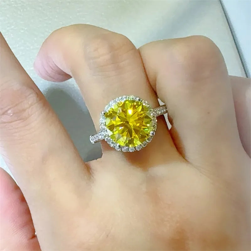 3 Carat Moissanite Zircon Sterling Silver Ring in Silver - women's ring