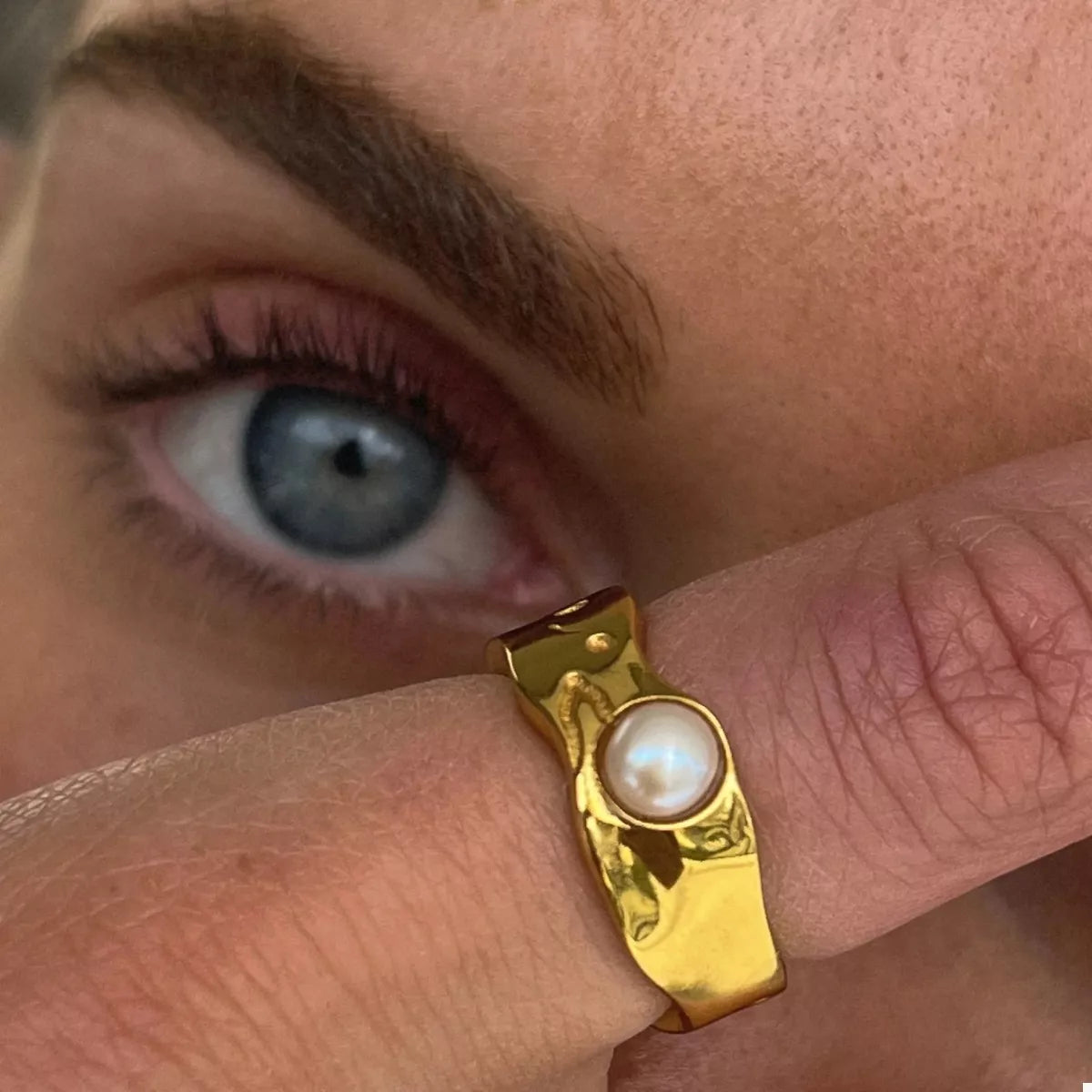 18K Gold-Plated Pearl Ring - alternate ring view