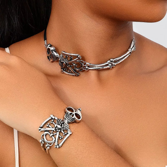 Alloy Skull Necklace and Bracelet Set in Silver Suit - women's necklace