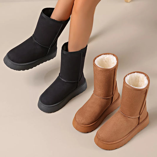 Round-Toe Platform Boots in Black - women's platform boots
