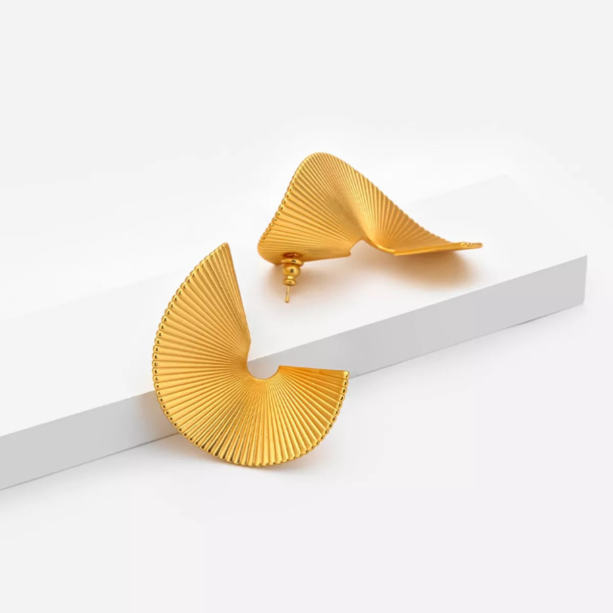 18K Gold-Plated Copper Fan-Shaped Earrings - alternate earring view