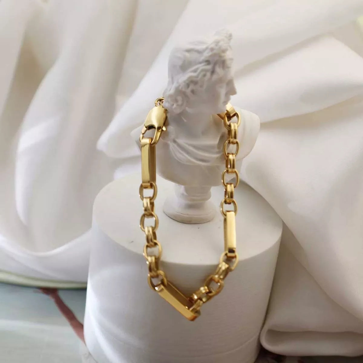 18K Gold-Plated Chunky Gold Chain Link Bracelet - alternate jewelry view