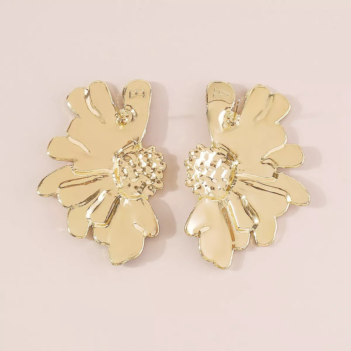Flower Stud Earrings in Black - women's stud earrings