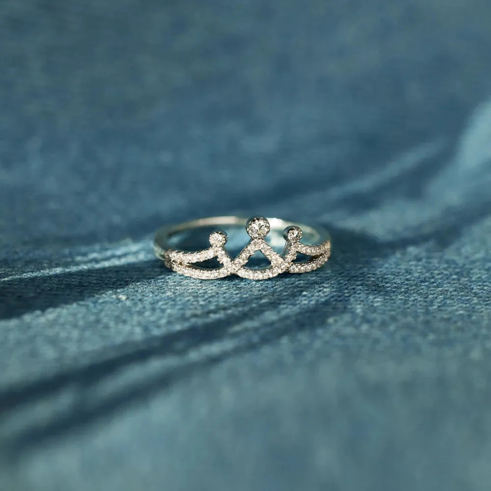 Crown Shape Inlaid Zircon Sterling Silver Ring in Silver - women's ring