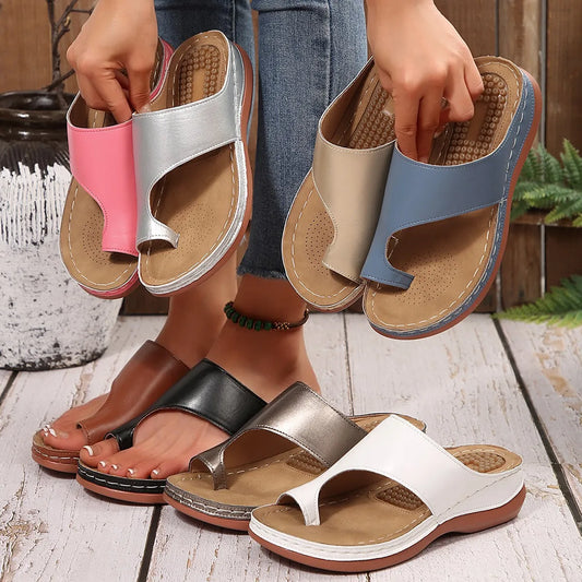 Toe Loop Flat Sandals in Black - women's flat sandals