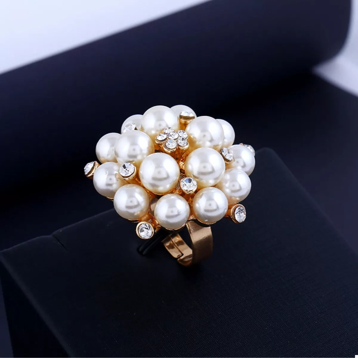Pearl Cluster Ring - alternate ring view