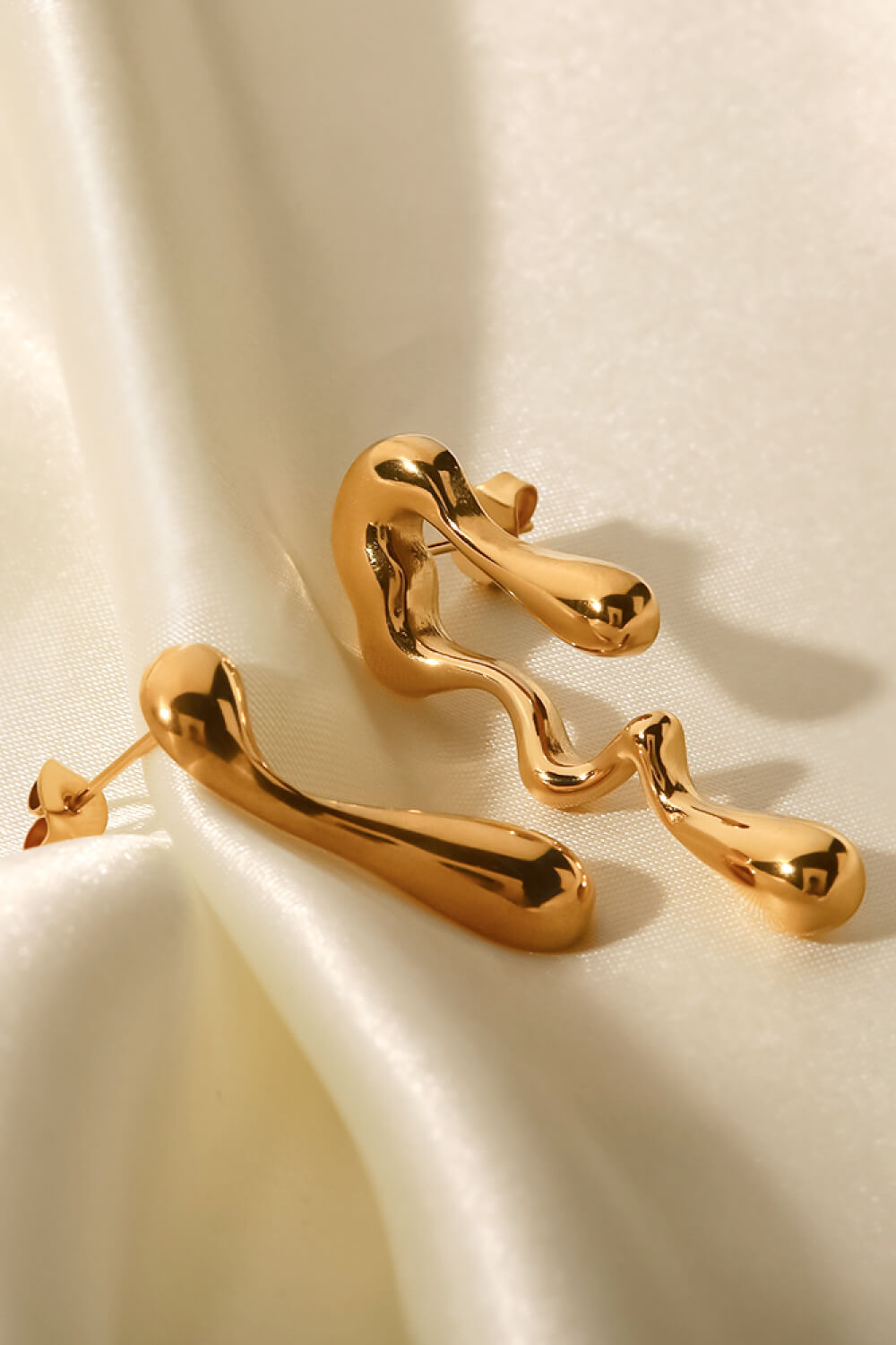 18K Gold-Plated Geometric Mismatched Earrings - alternate earring view