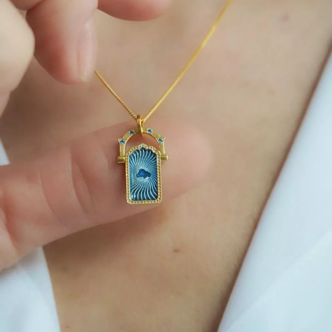 18K Gold-Plated Titanium Steel Pendant Necklace - alternate necklace view