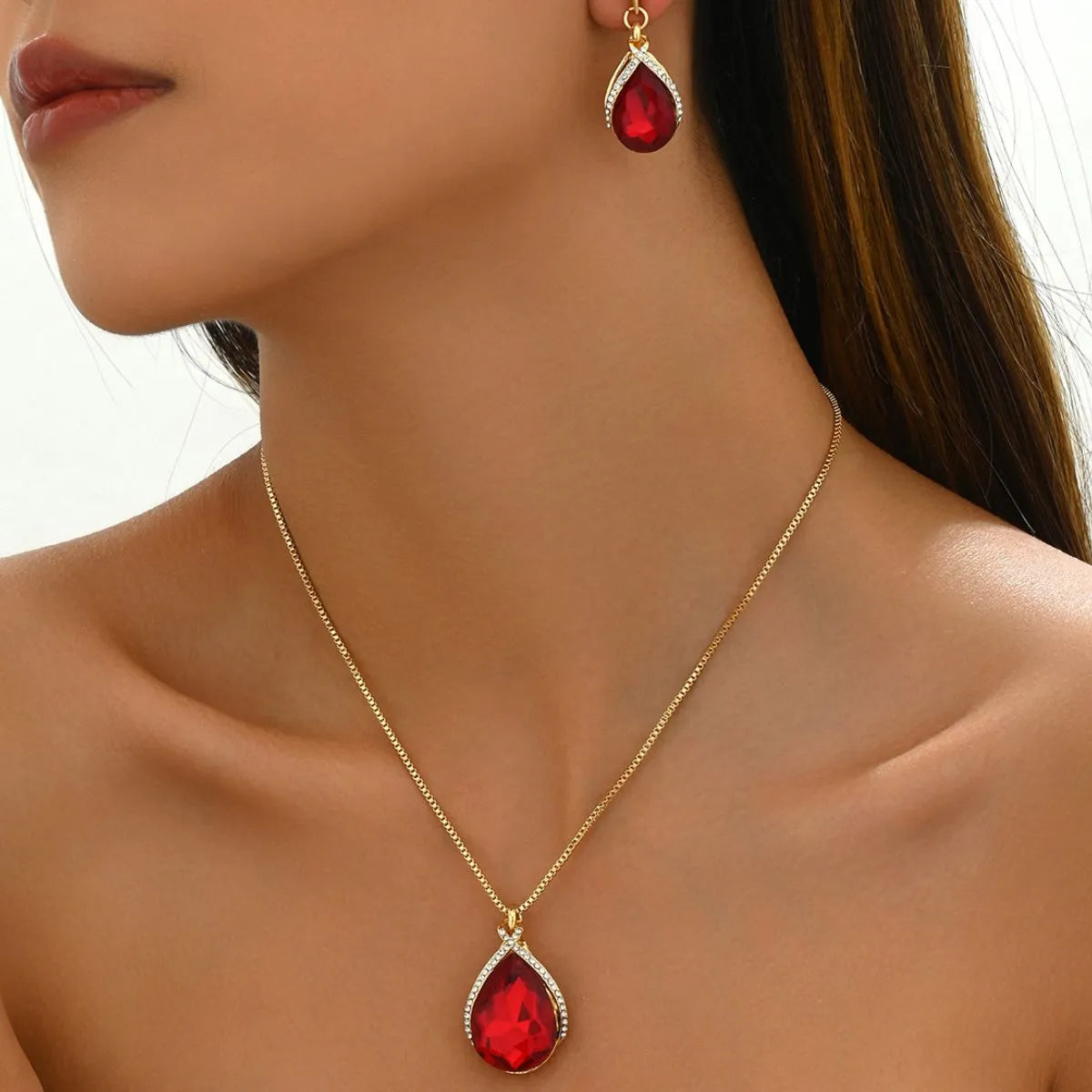 18K Gold-Plated Rhinestone Teardrop Necklace and Earrings Set - alternate necklace view