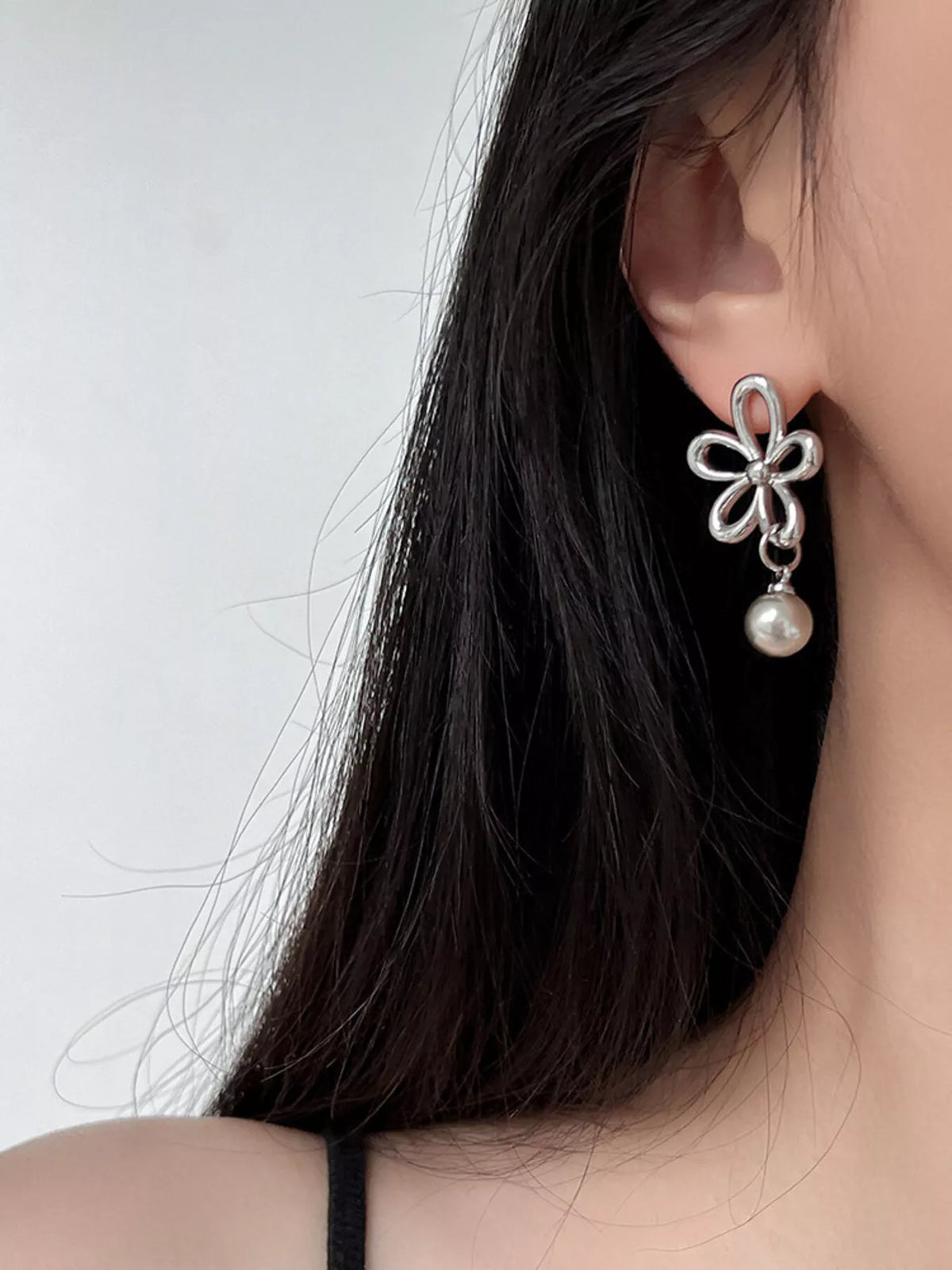 Flower Pearl Drop Earrings - alternate earring view