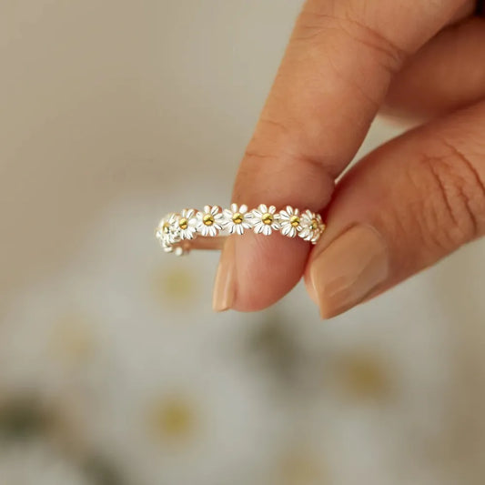 Flower Shape Sterling Silver Ring in Silver - women's ring