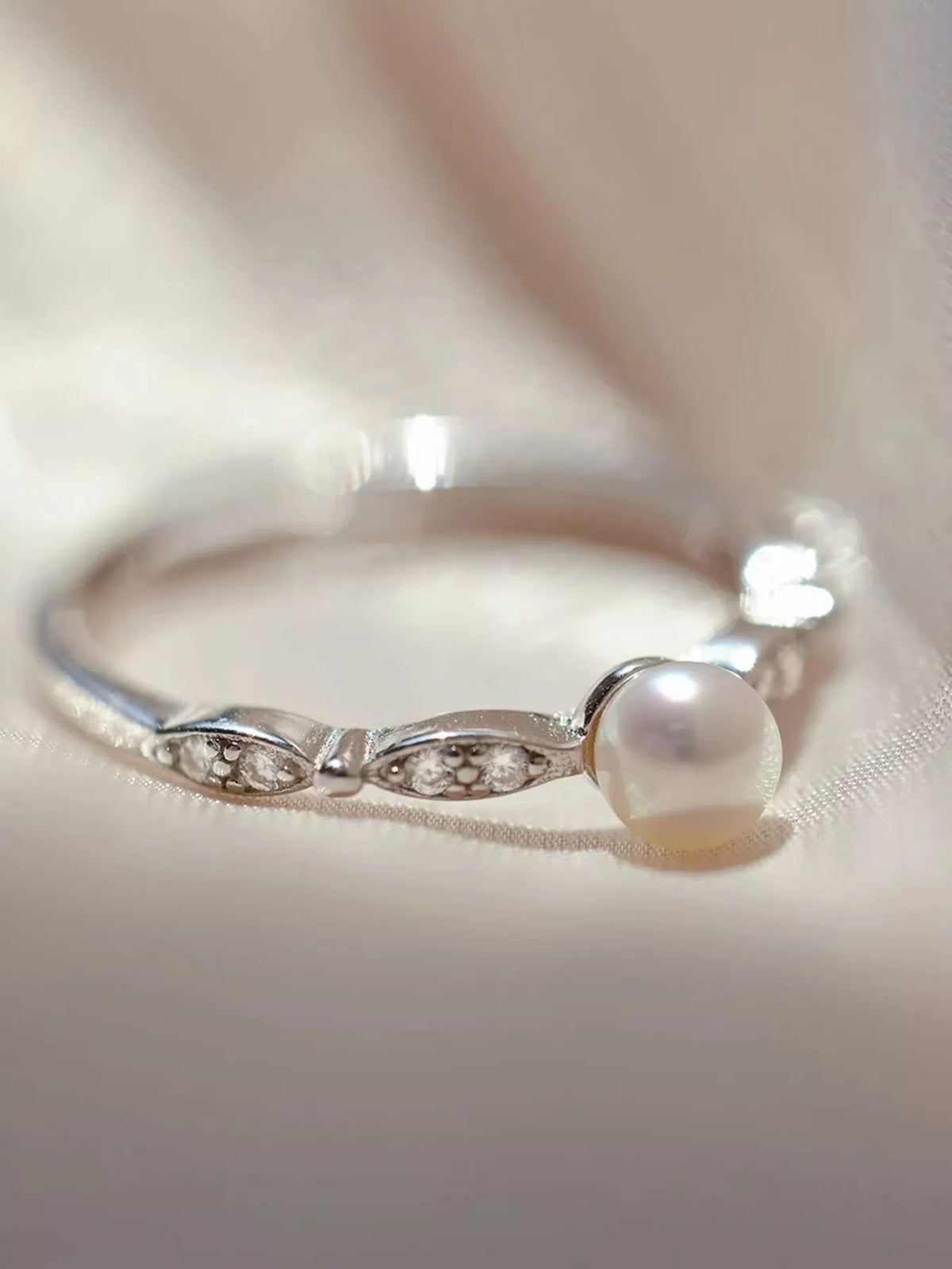 Sterling Silver Pearl Ring - alternate ring view