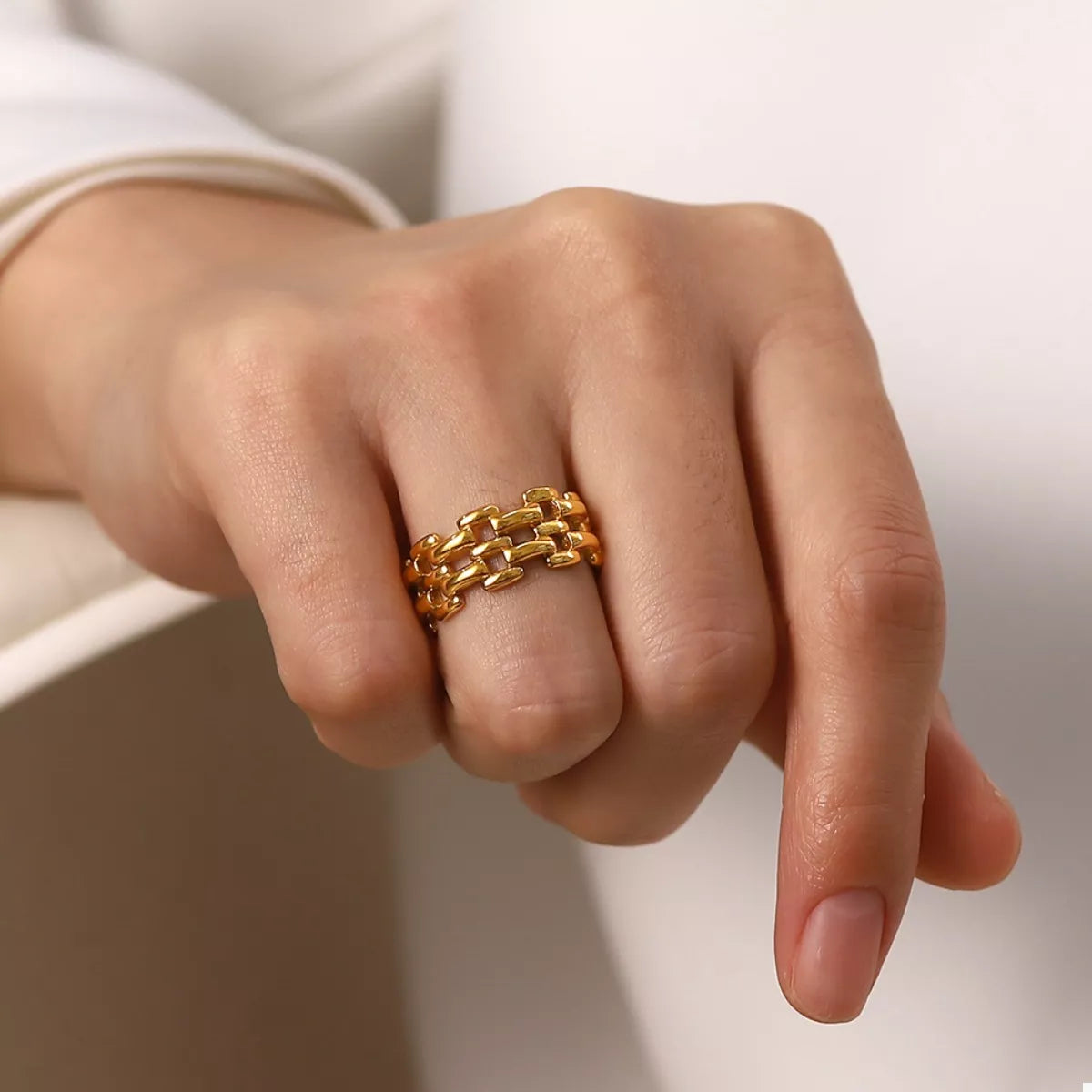 18K Gold-Plated Cutout Ring in Gold - women's ring