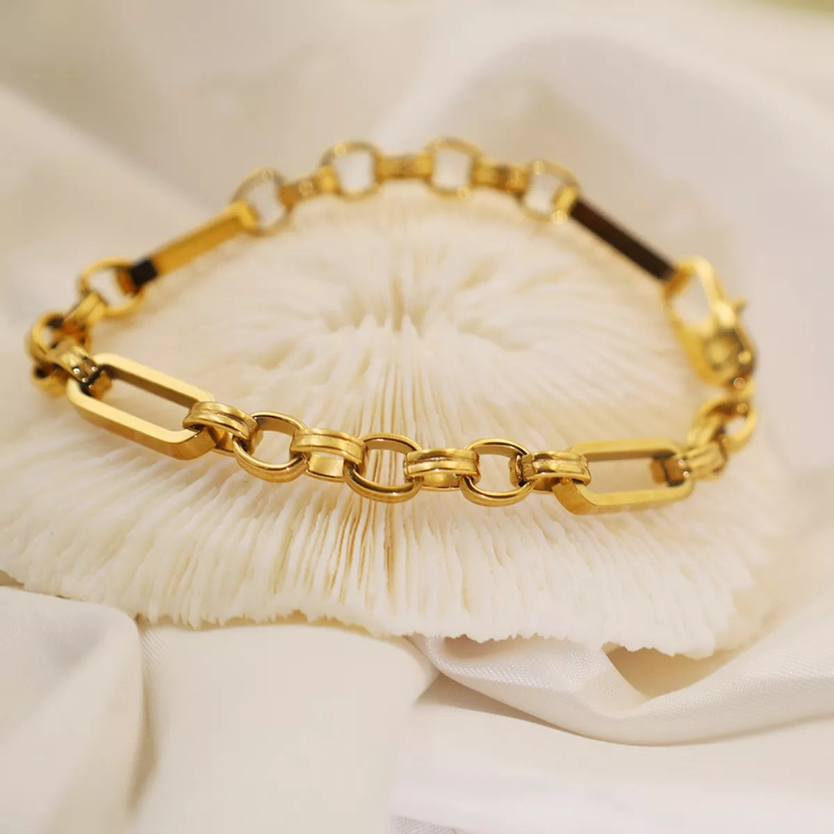 18K Gold-Plated Chunky Gold Chain Link Bracelet - alternate jewelry view