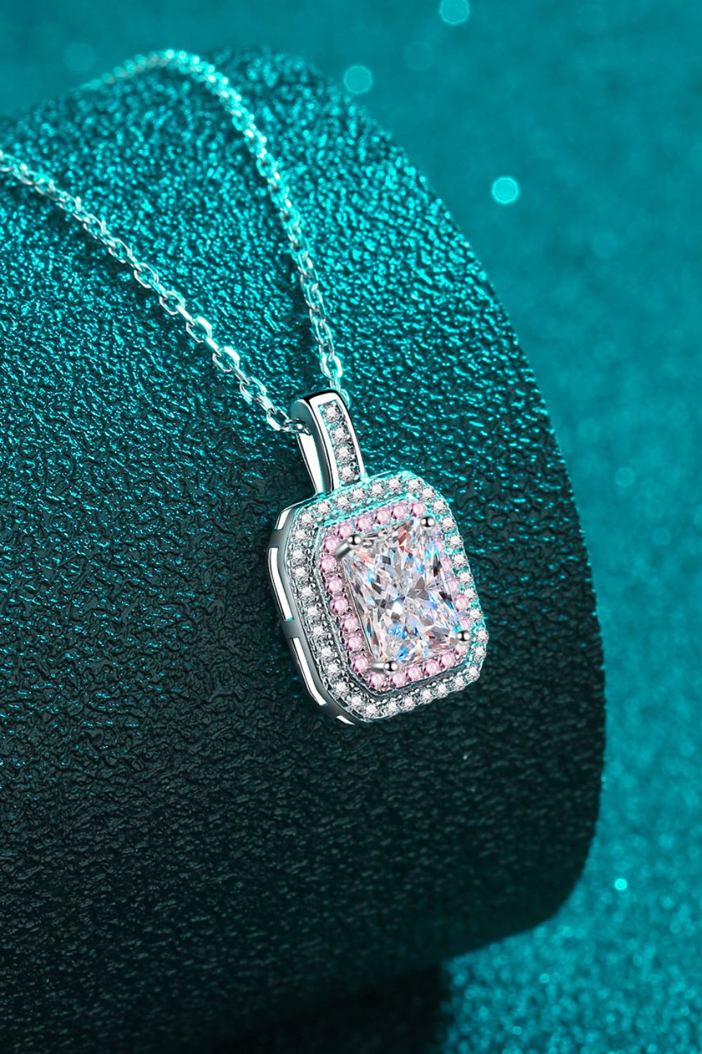 1 Carat Moissanite Geometric Pendant Chain Necklace - alternate necklace view