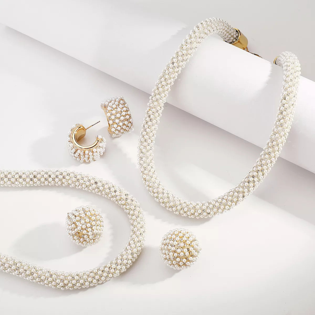 Pearl Embellished Earrings and Necklace Set in Style B - women's necklace