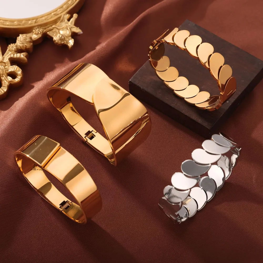 Titanium Steel Bracelet in Style C - women's bracelet