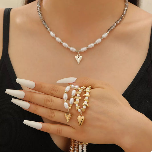 Pearl & Heart Pendant Necklace in Style A - women's pendant necklace