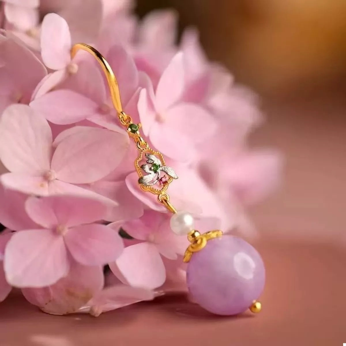 Pearl Drop Earrings - alternate earring view