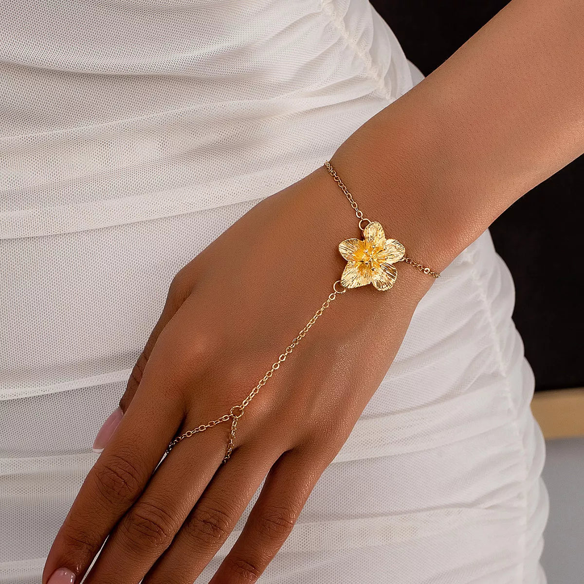 18K Gold-Plated Chain Flower Bracelet in Gold - women's chain bracelet