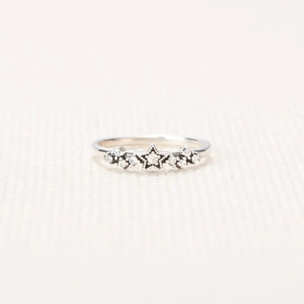 Sterling Silver Star Ring in Silver - women's ring