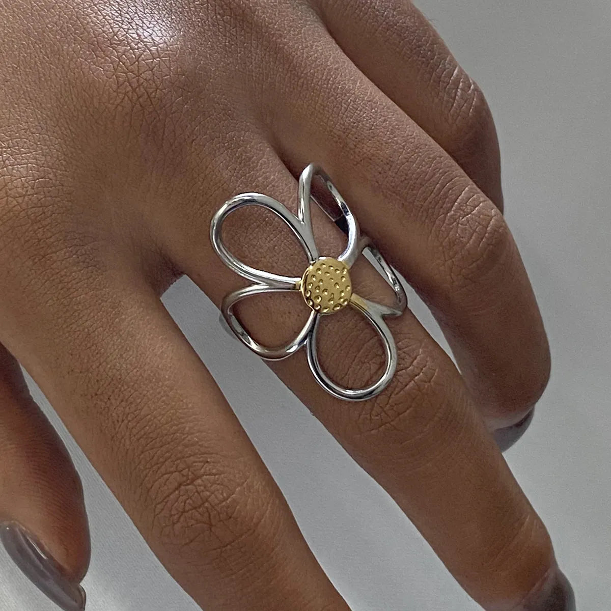 Two-Tone Daisy Flower Ring in Gold - women's ring