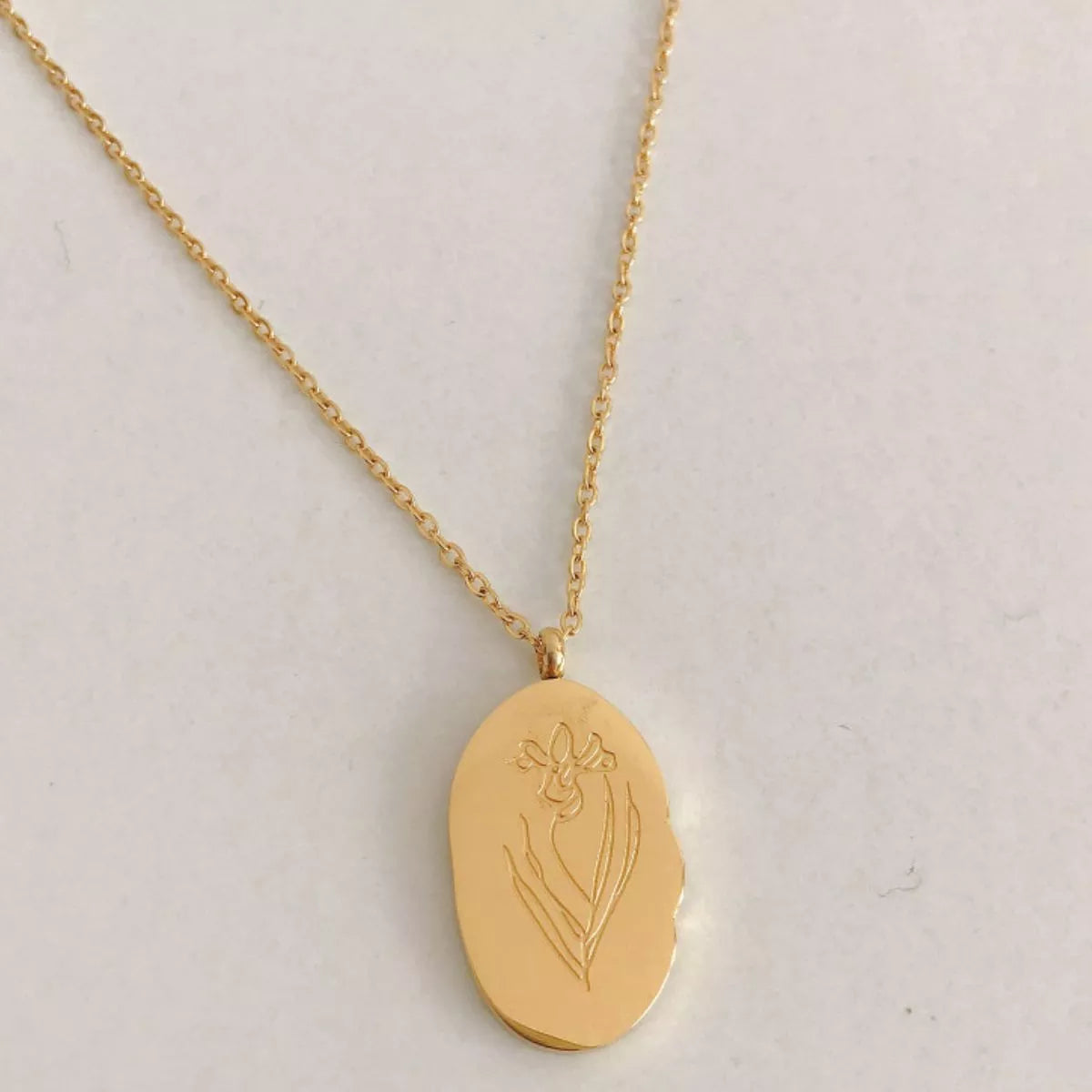 18K Gold-Plated Engraved Pendant Necklace in style five - women's pendant necklace