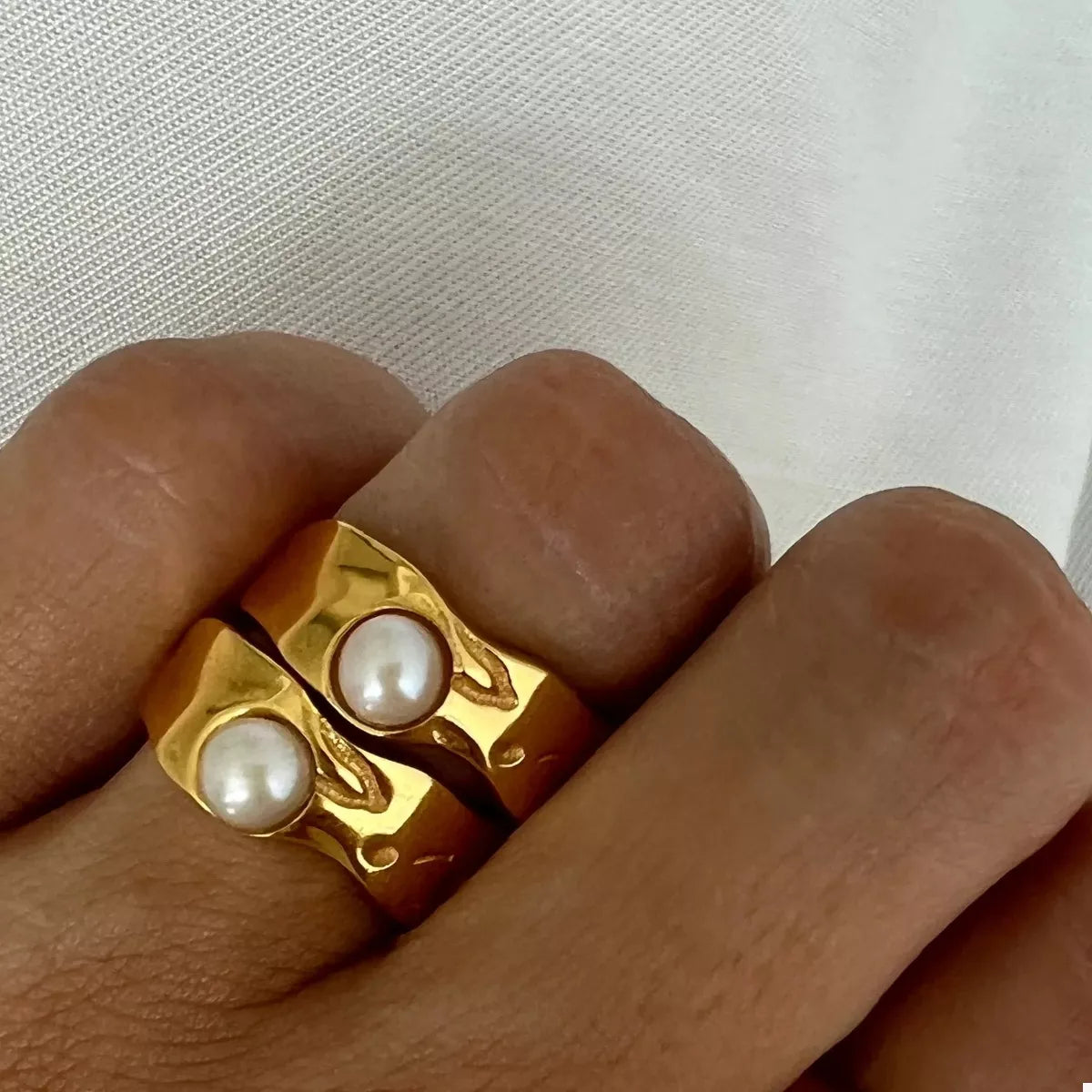 18K Gold-Plated Pearl Ring - alternate ring view