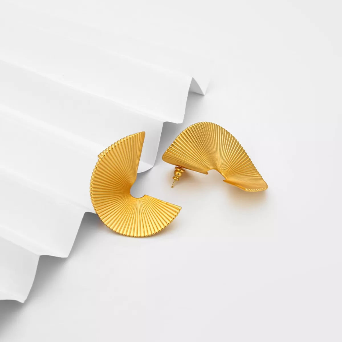 18K Gold-Plated Copper Fan-Shaped Earrings - alternate earring view