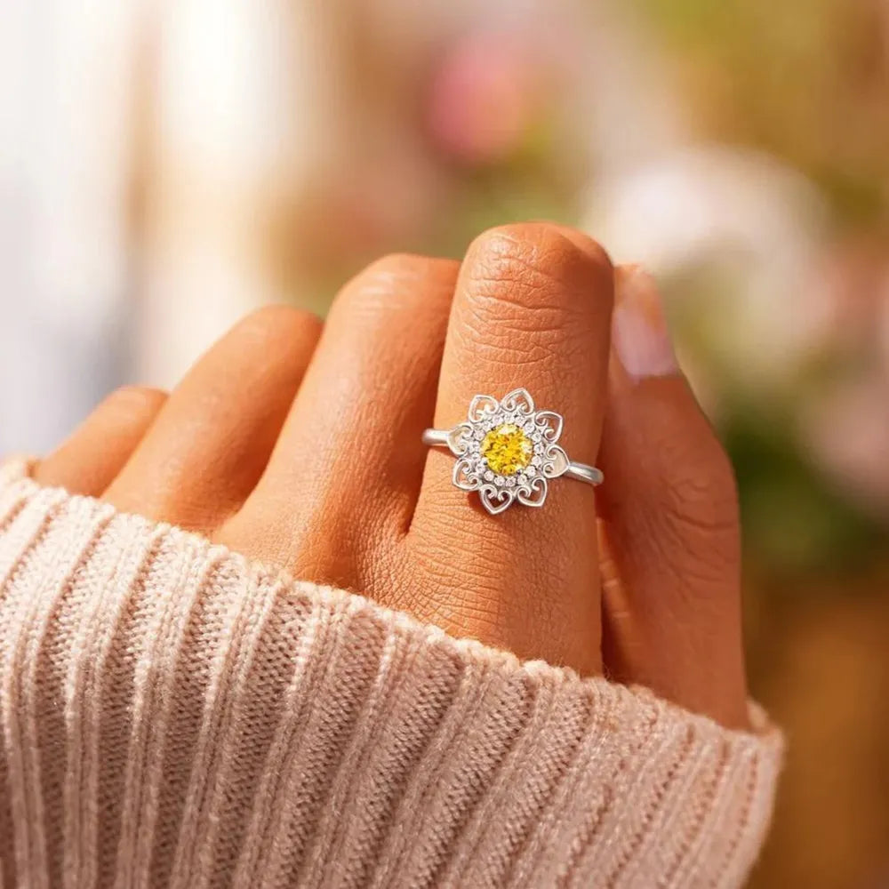 Flower Shape Zircon Platinum-Plated Sterling Silver Ring in Silver - women's ring