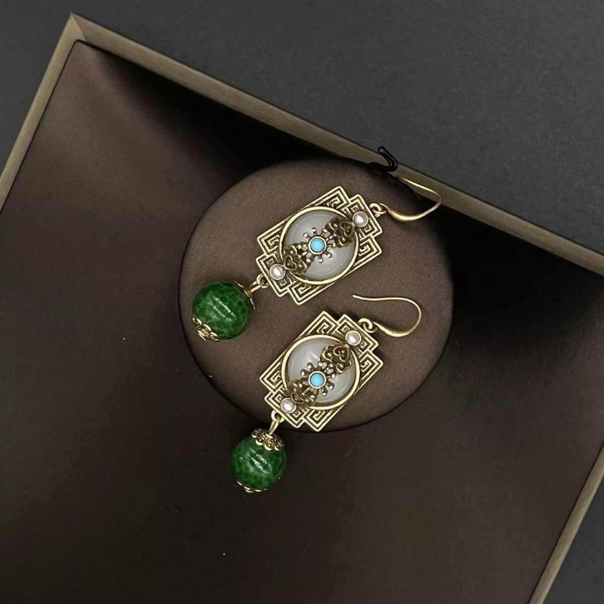 Vintage Style Dangle Earrings - alternate earring view
