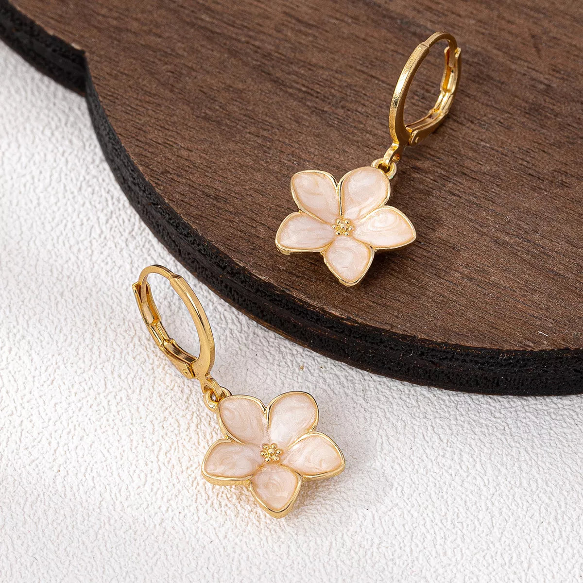 4 Piece Colorful Flower Drop Earrings - alternate earring view